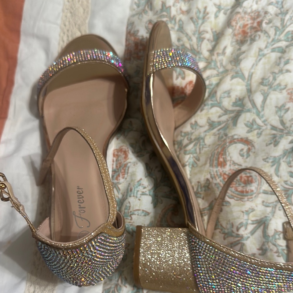 Forever 21 Women's Sparkling Gold Heels